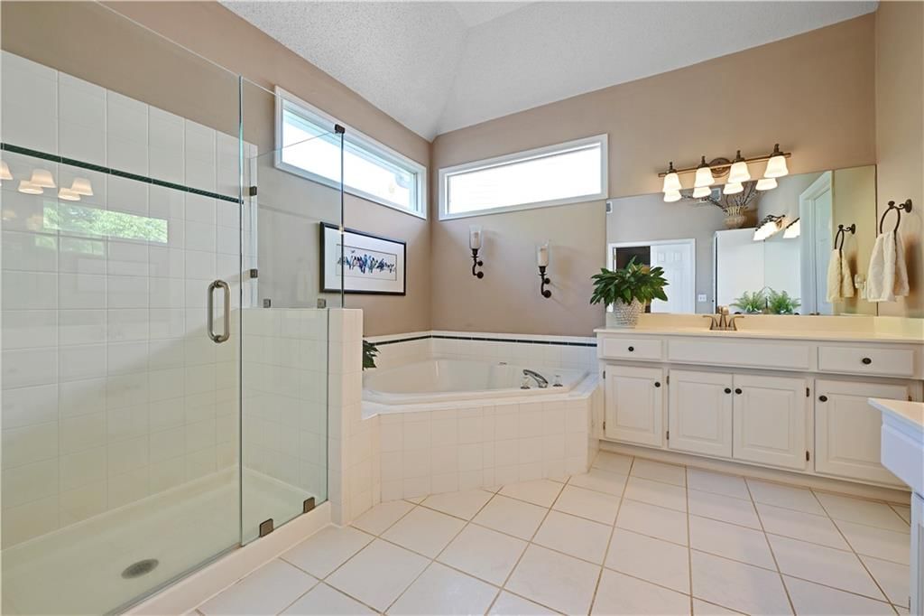 5412 W 132 Terrace — photo 33