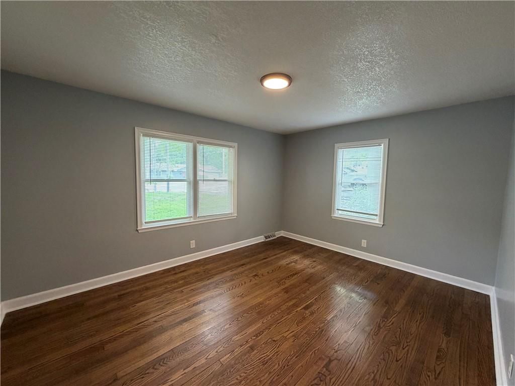 9612 Holmes Road — photo 15
