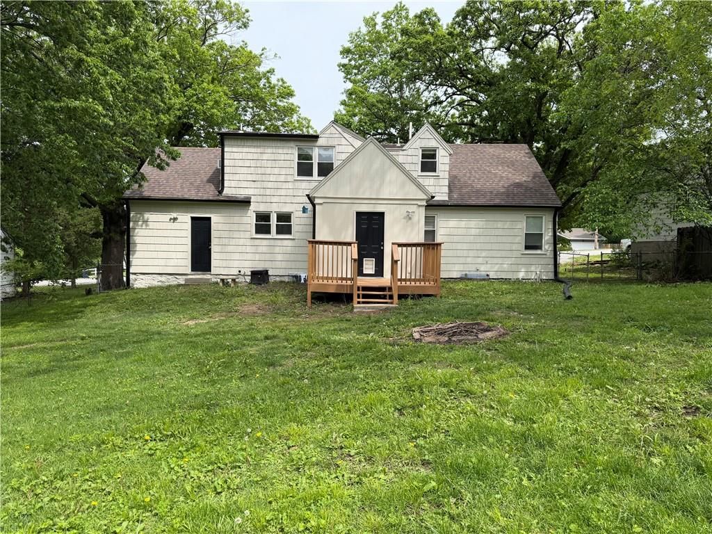 9612 Holmes Road — photo 32