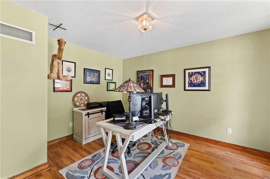 7912 N Olive Street — photo 7