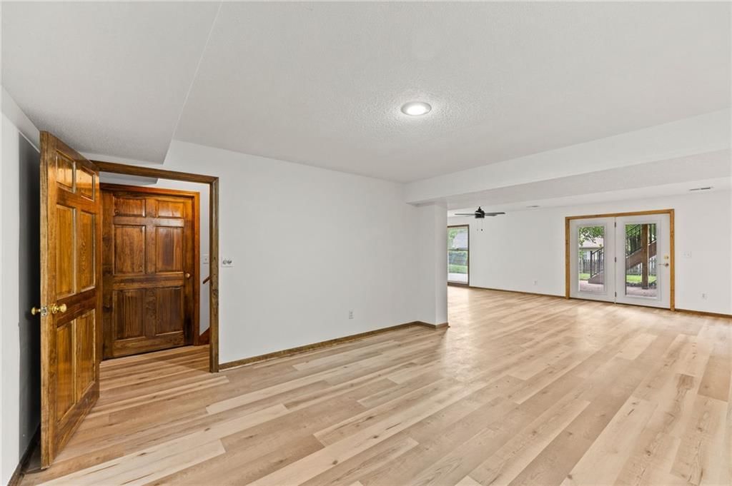 7912 N Olive Street — photo 35