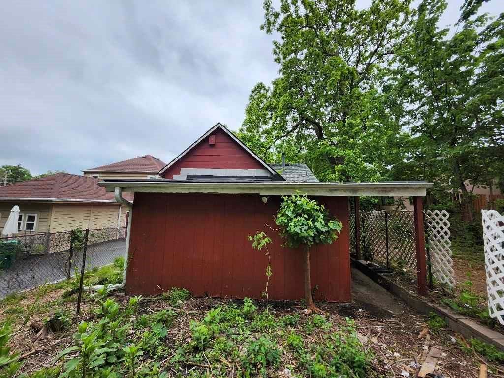 2027 S 18th Street — photo 10