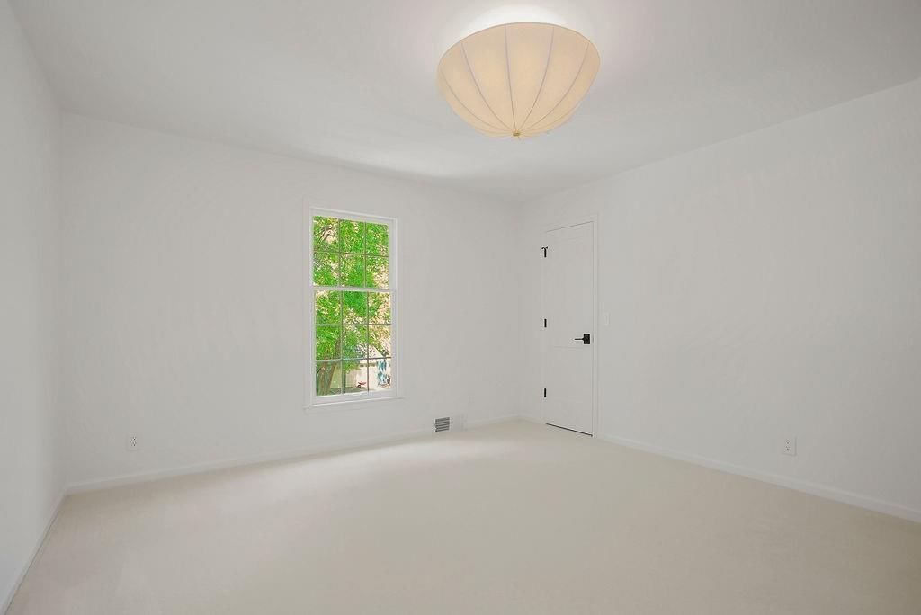 10107 W 121st Street — photo 23