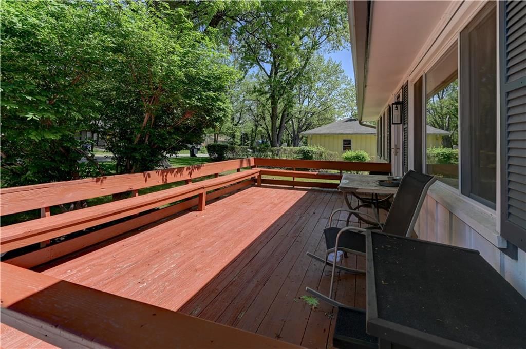 8201 E 110th Street — photo 33