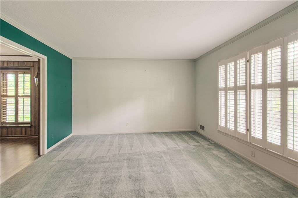 712 W 121st Street — photo 7