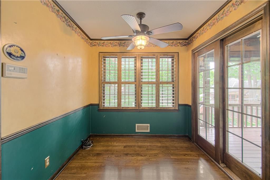 712 W 121st Street — photo 14