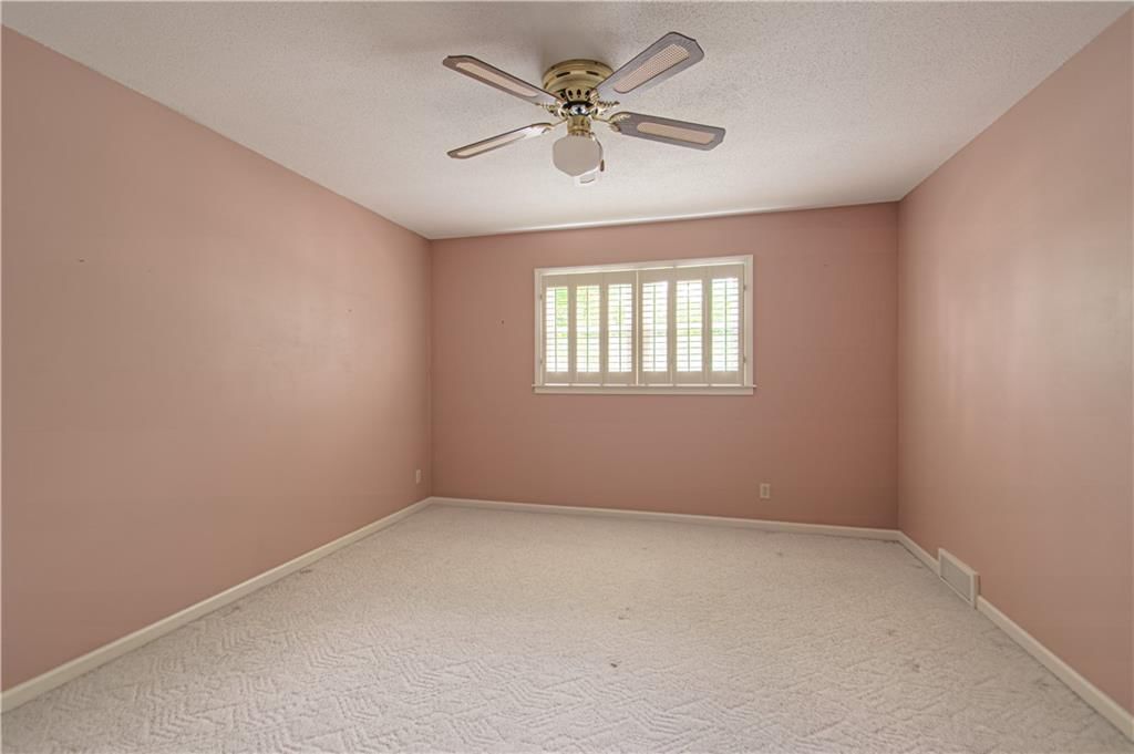 712 W 121st Street — photo 23