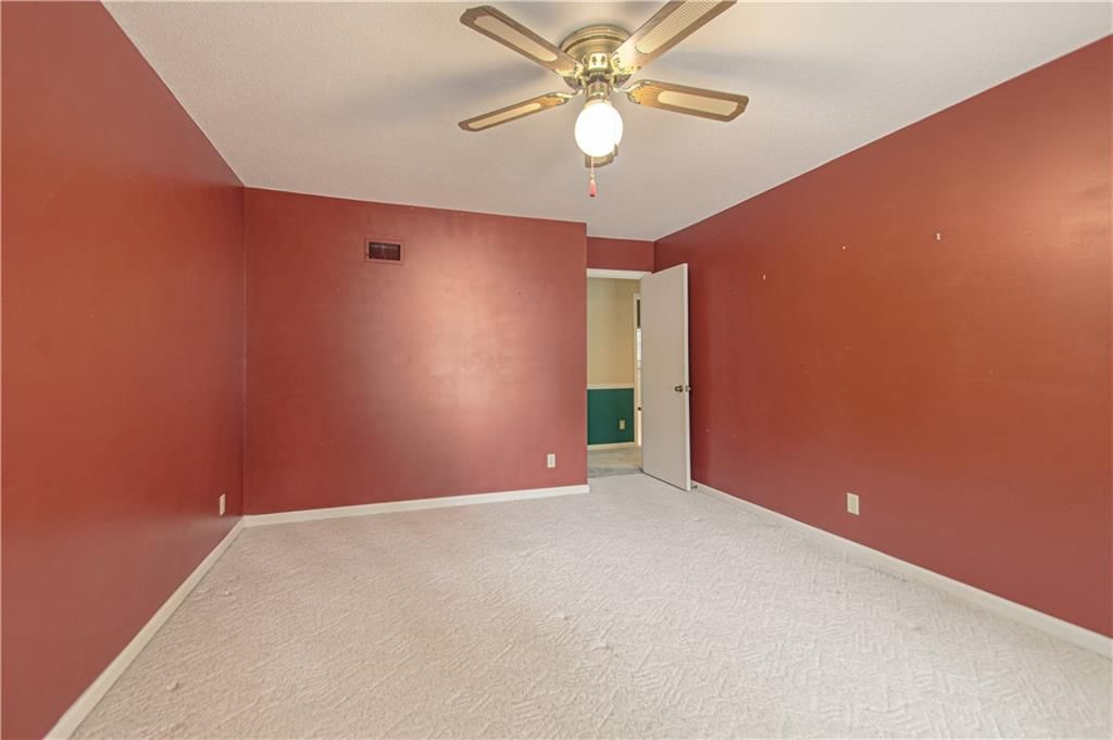 712 W 121st Street — photo 29
