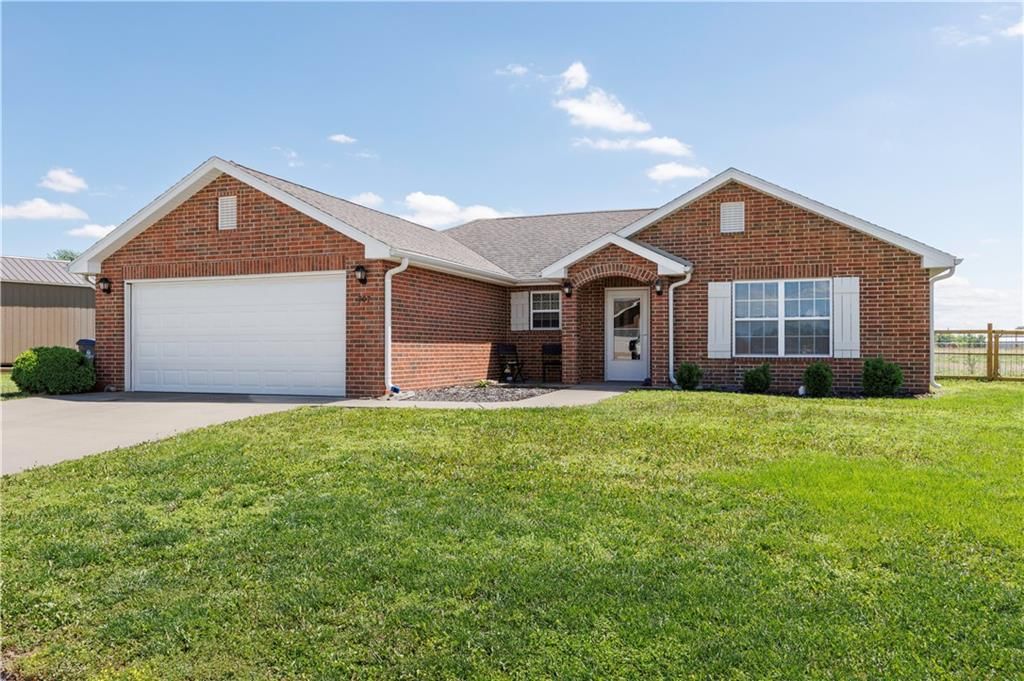 707 Landon Drive — photo 2