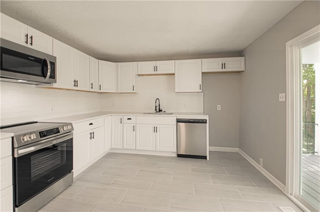 15324 Fuller Avenue — photo 10