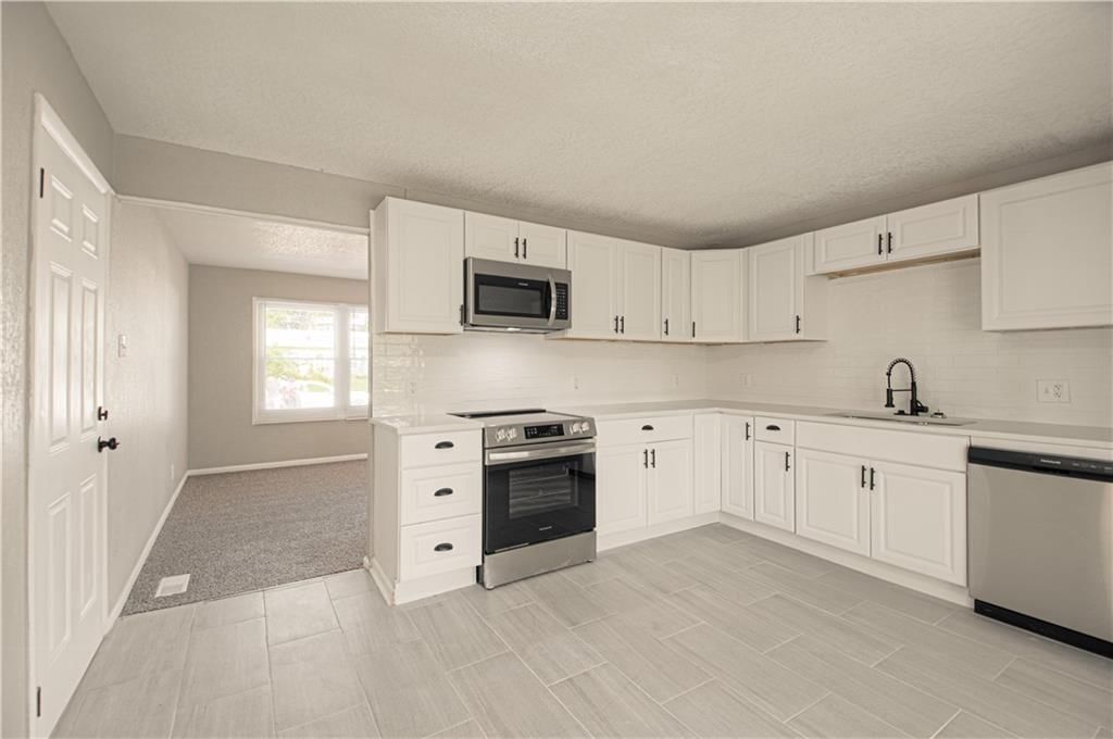 15324 Fuller Avenue — photo 11