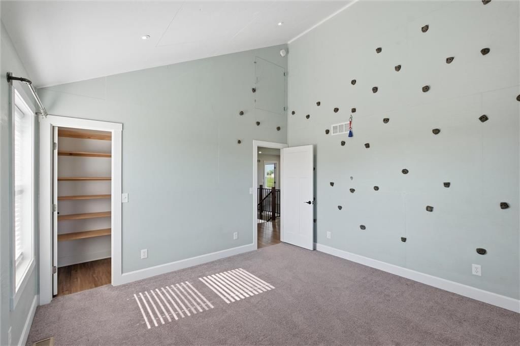 2110 E 223rd Street — photo 15