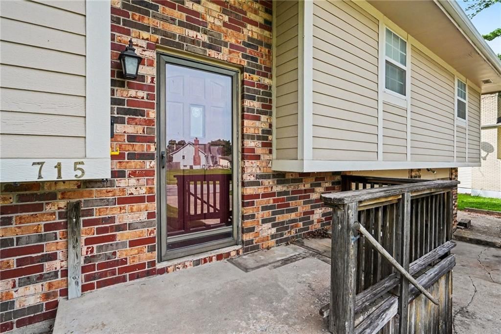 715 S Sheridan Road — photo 3