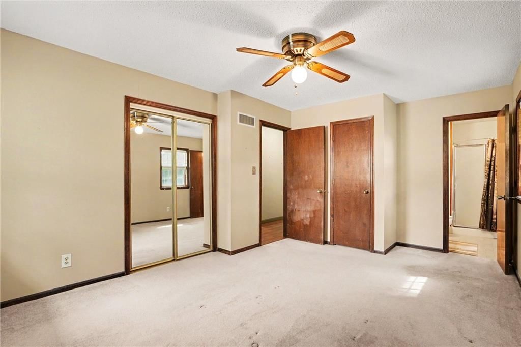 715 S Sheridan Road — photo 11