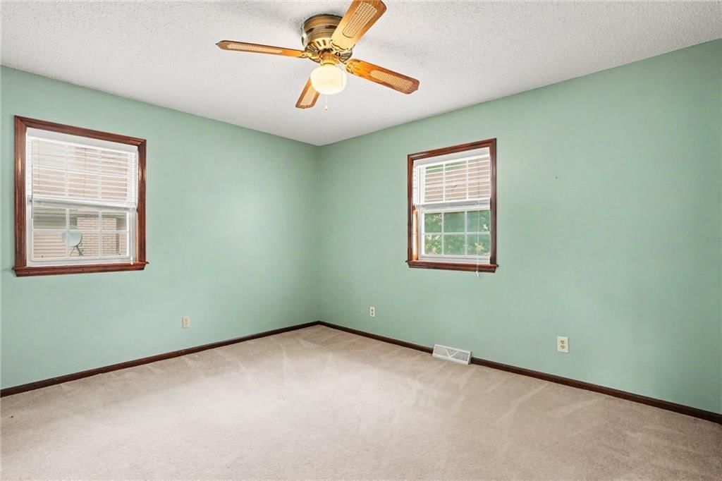 715 S Sheridan Road — photo 14