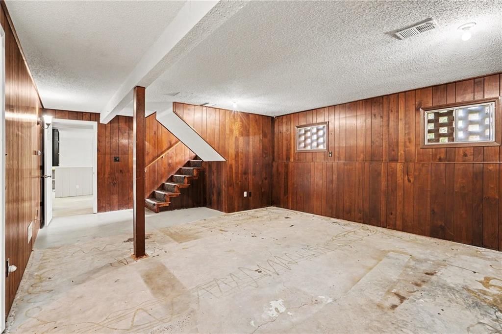 715 S Sheridan Road — photo 18