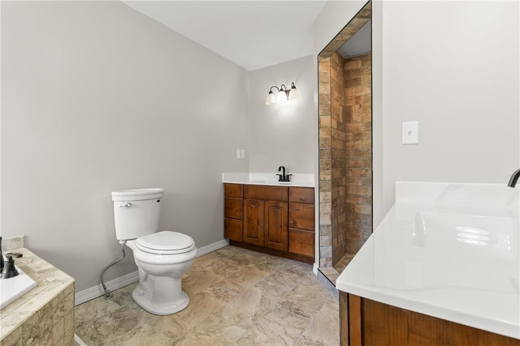 20 NW 750th Road — photo 17