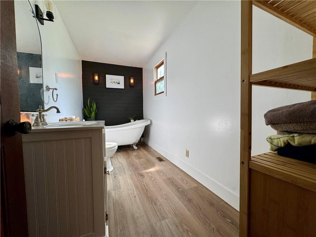 618 E Maple Street — photo 8