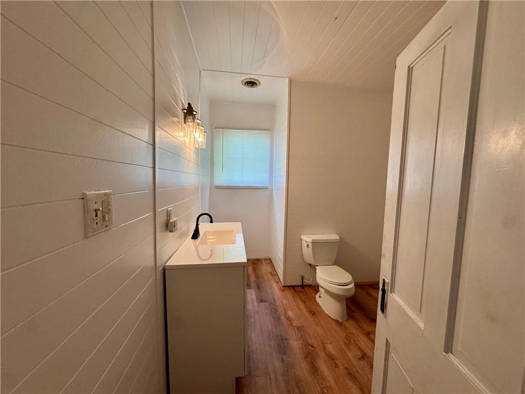 618 E Maple Street — photo 17