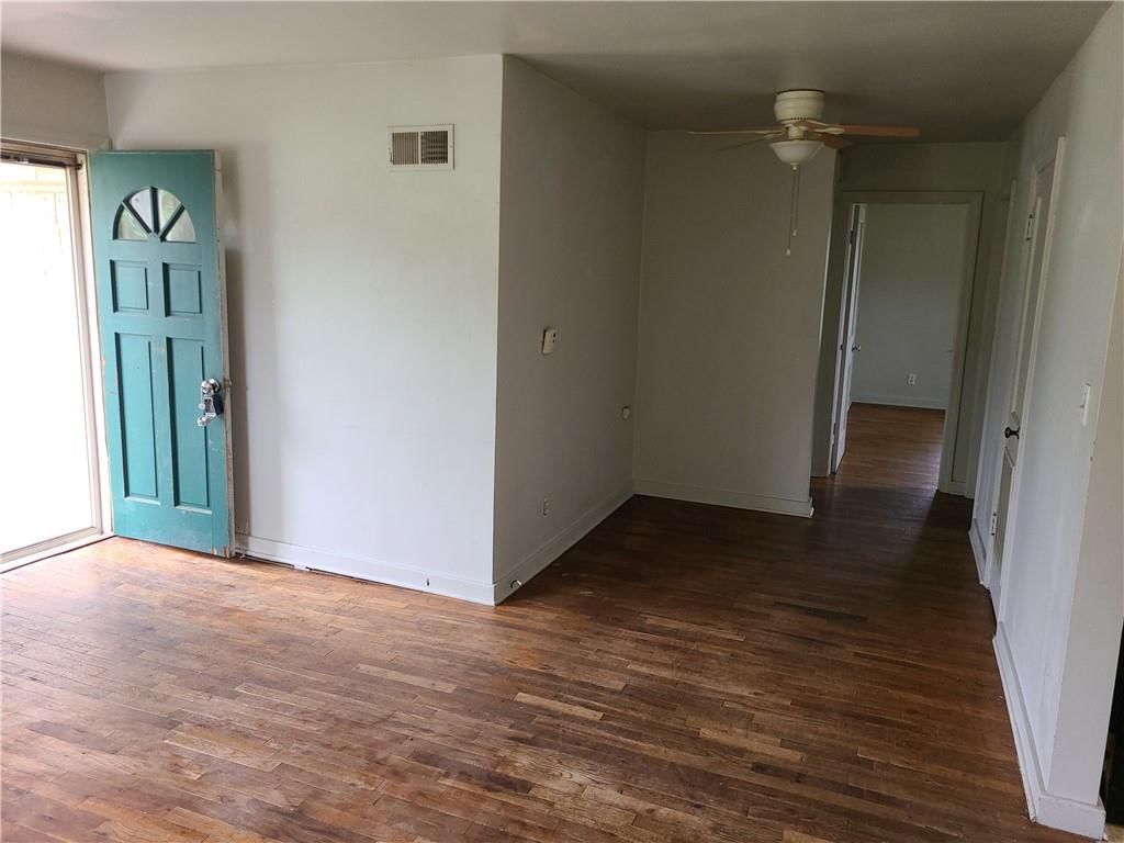 103 Grant Drive — photo 3