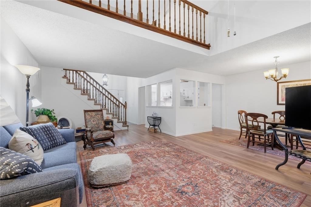 70 Woodbridge Lane — photo 8