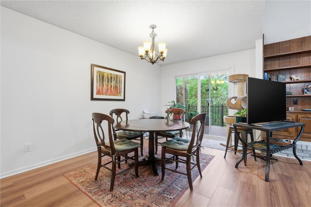 70 Woodbridge Lane — photo 9