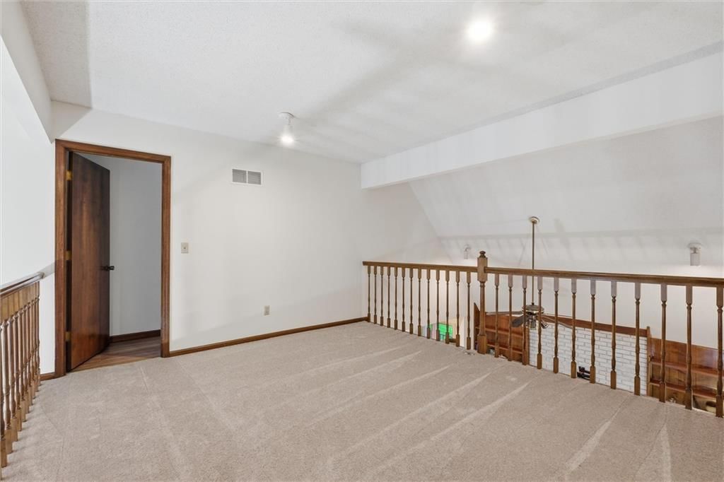 70 Woodbridge Lane — photo 15