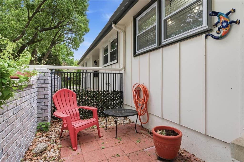 70 Woodbridge Lane — photo 30