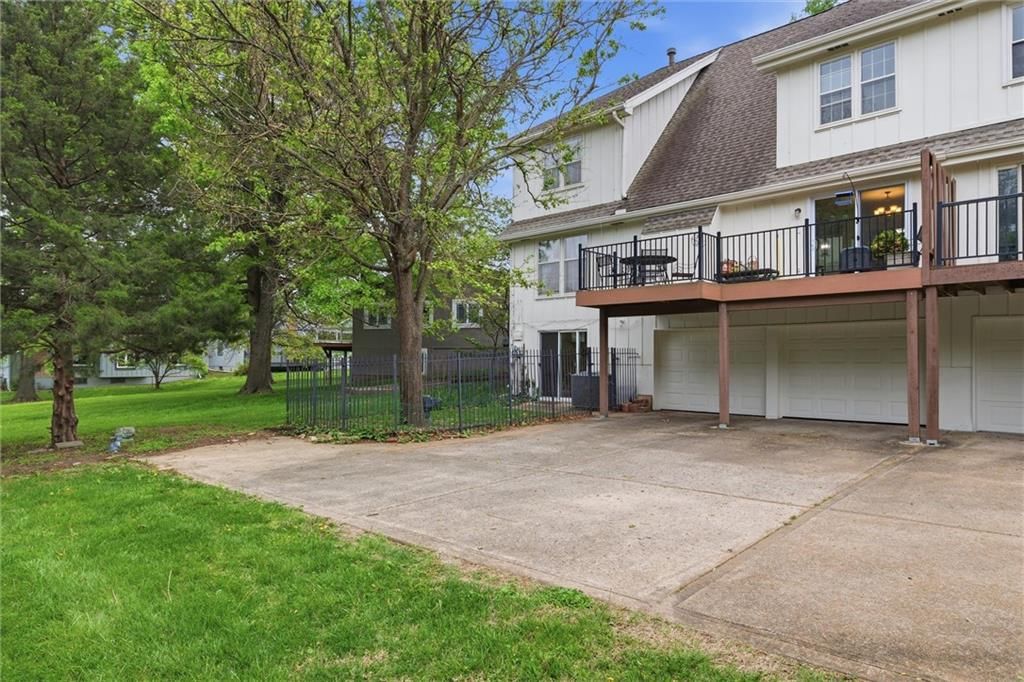 70 Woodbridge Lane — photo 31