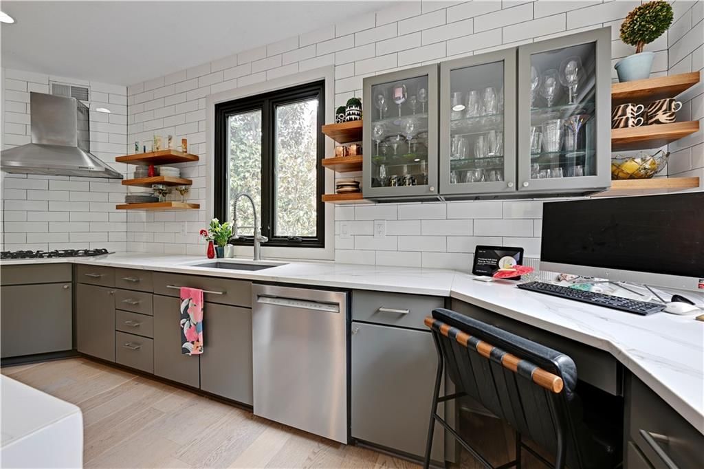 5703 W 128th Street — photo 23