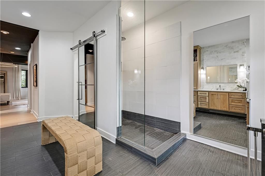 5703 W 128th Street — photo 31