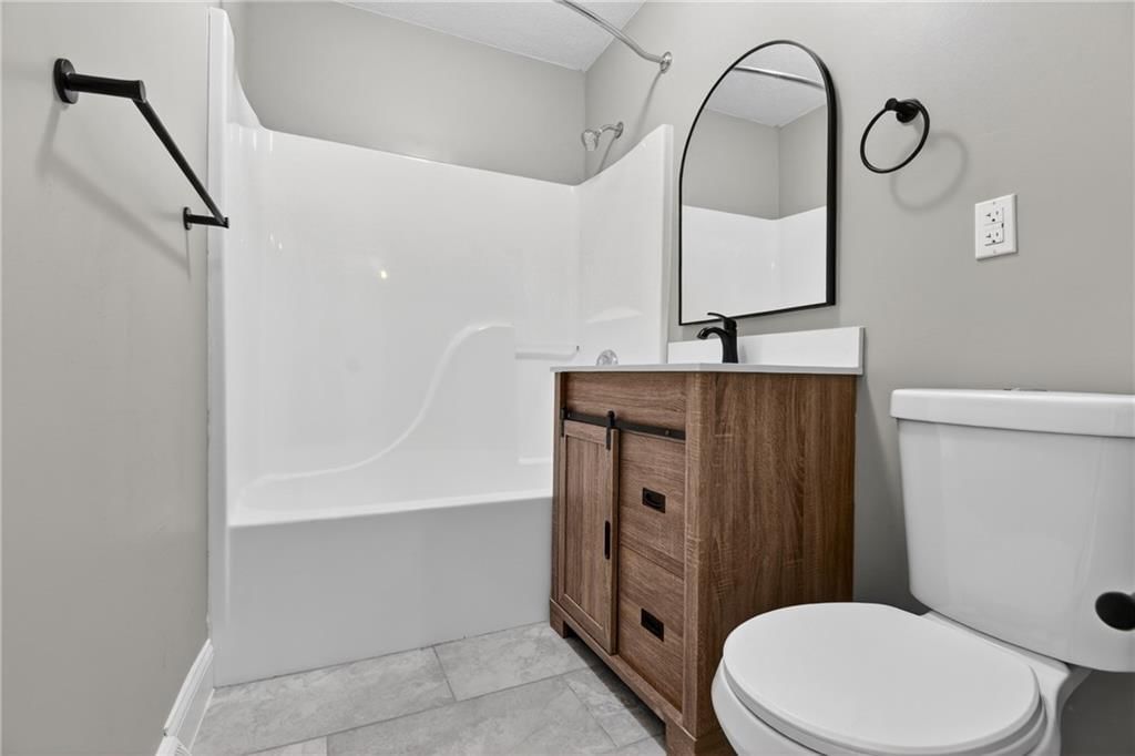 1901 Crestwood Drive — photo 18