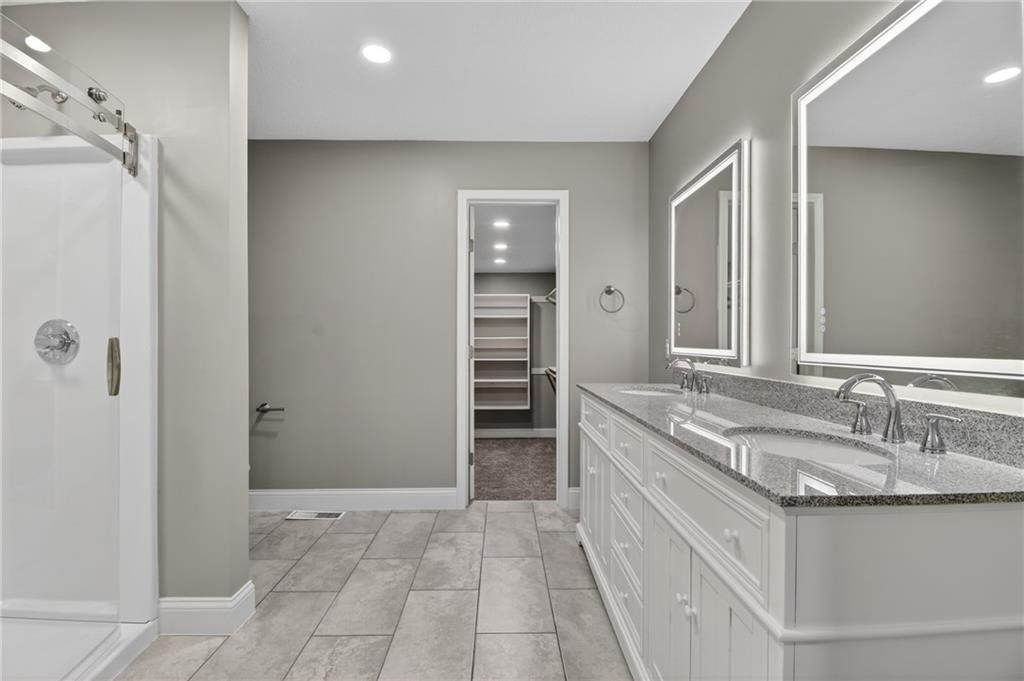1901 Crestwood Drive — photo 25
