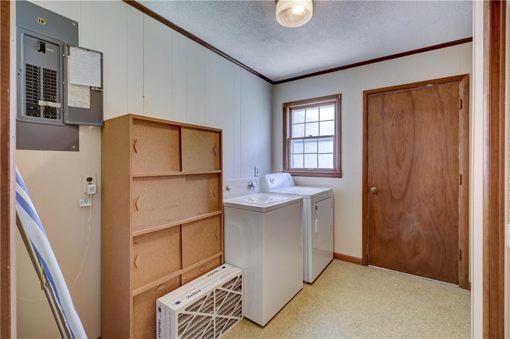 710 S Vermont Avenue — photo 16