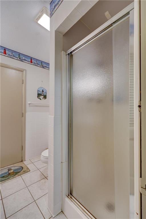 710 S Vermont Avenue — photo 32