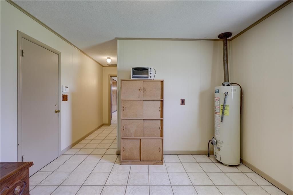 710 S Vermont Avenue — photo 34