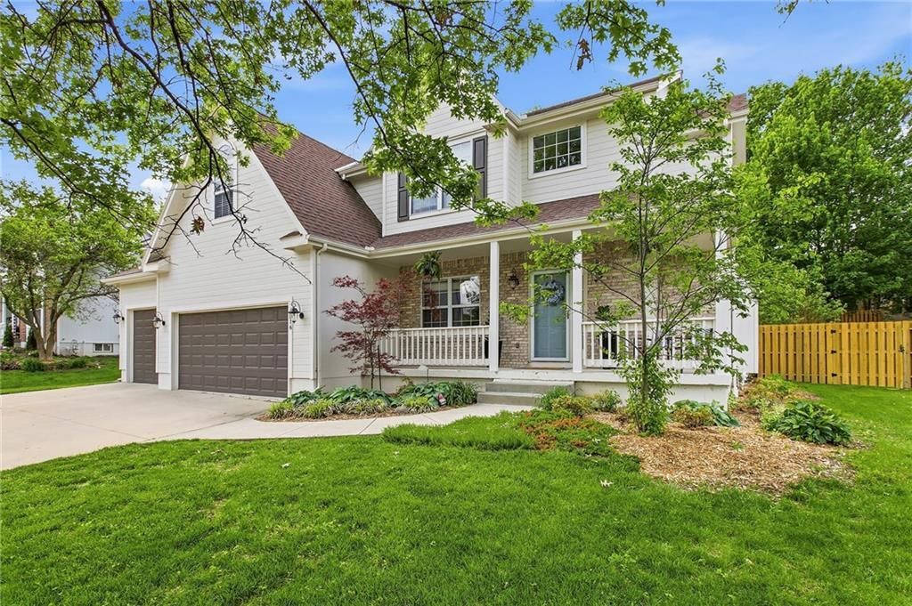 4316 SE Seattle Slew Drive, Lee's Summit, MO