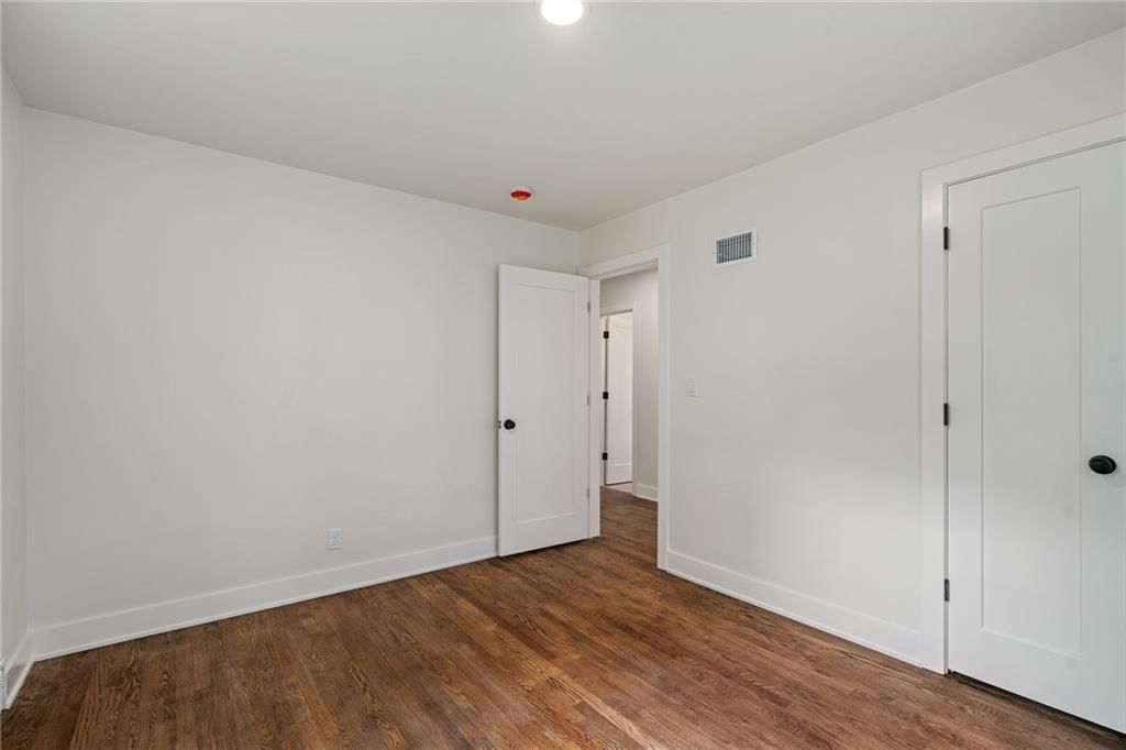 6111 W 58th Street — photo 15