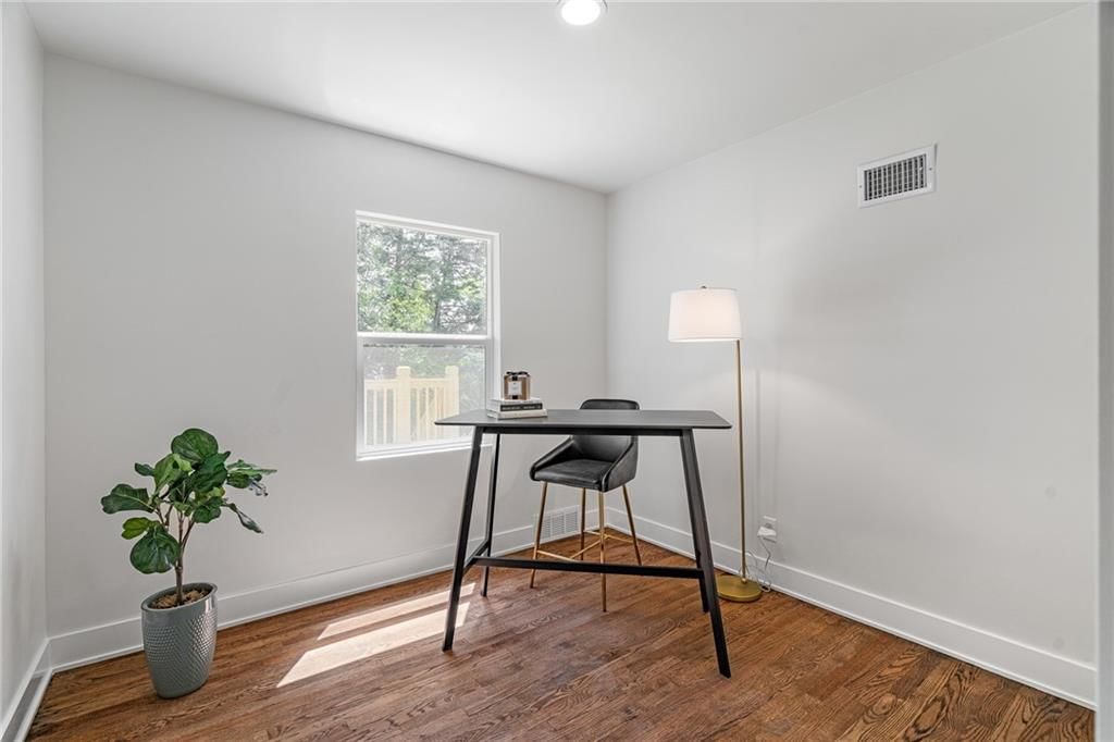 6111 W 58th Street — photo 16