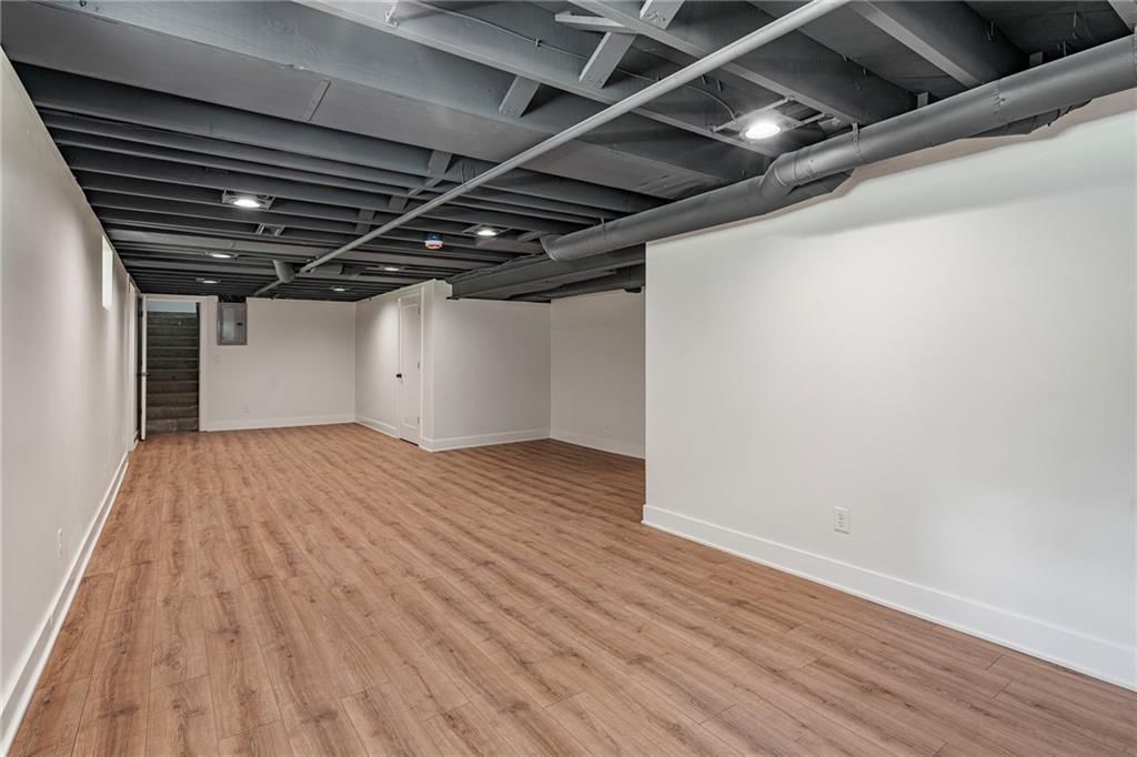 6111 W 58th Street — photo 21