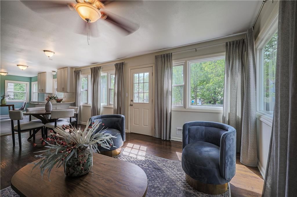 8404 Kenwood Avenue — photo 13
