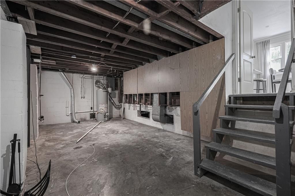 8404 Kenwood Avenue — photo 25