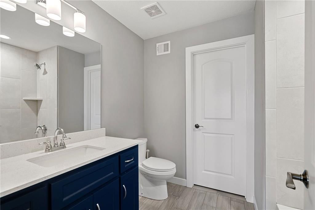 2604 W 162nd Terrace — photo 42