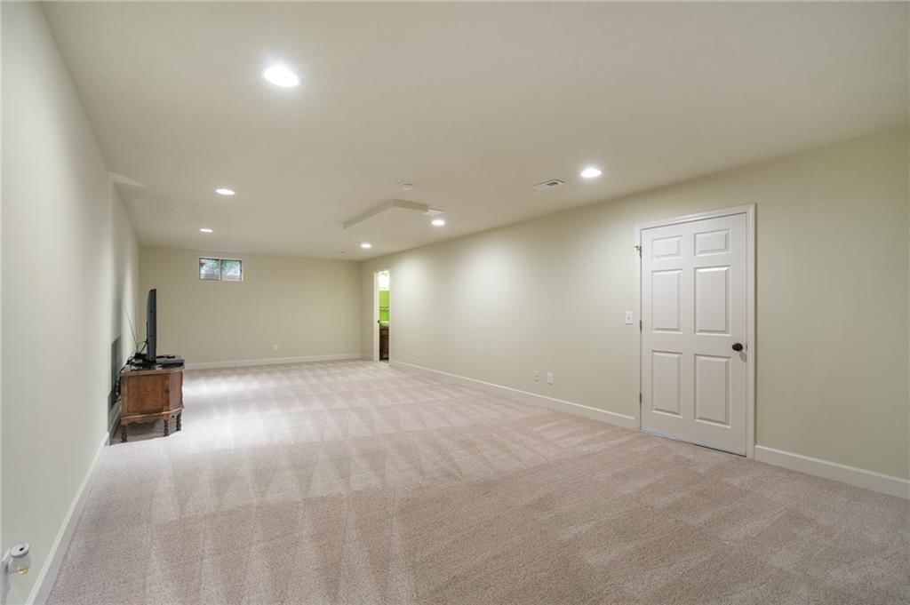 13201 Ballentine Street — photo 47