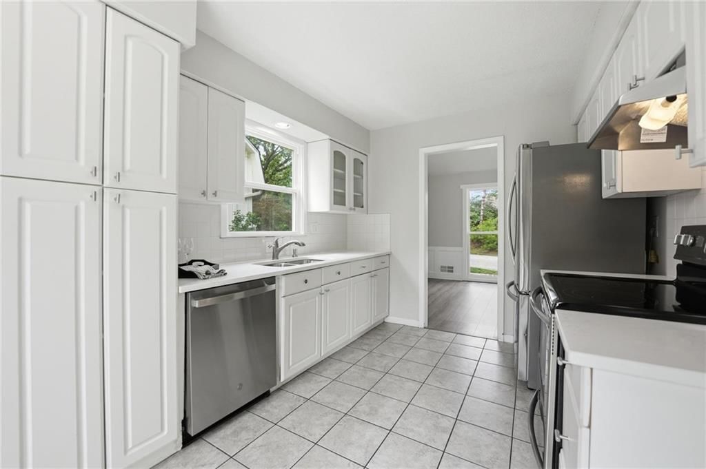 11921 W 99th Street — photo 17