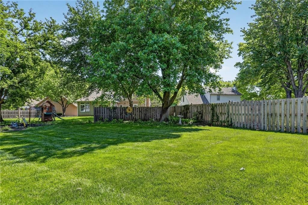 11705 Grant Street — photo 23