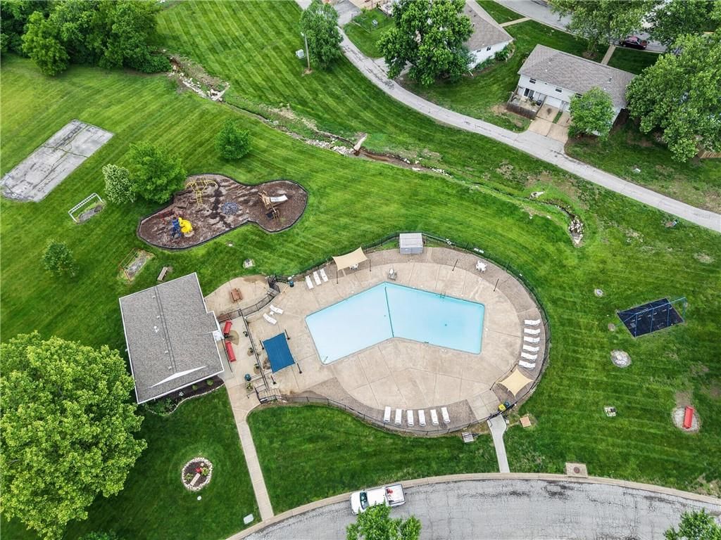 7189 NW Chapel Woods Lane — photo 43