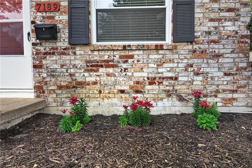 7189 NW Chapel Woods Lane — photo 46