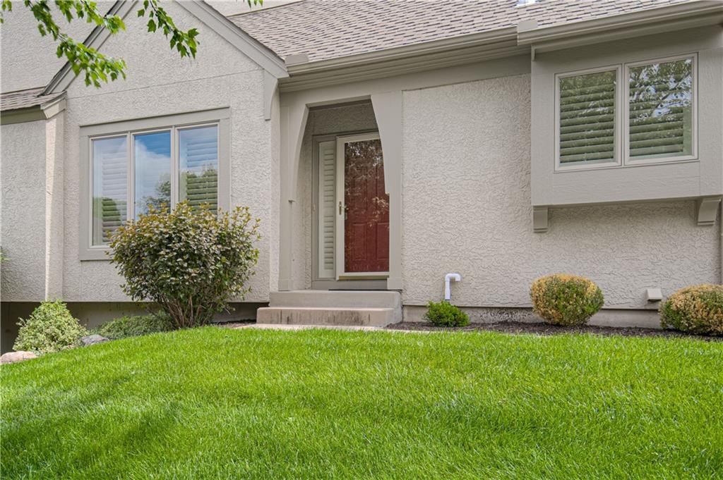 7226 W 144th Terrace — photo 3