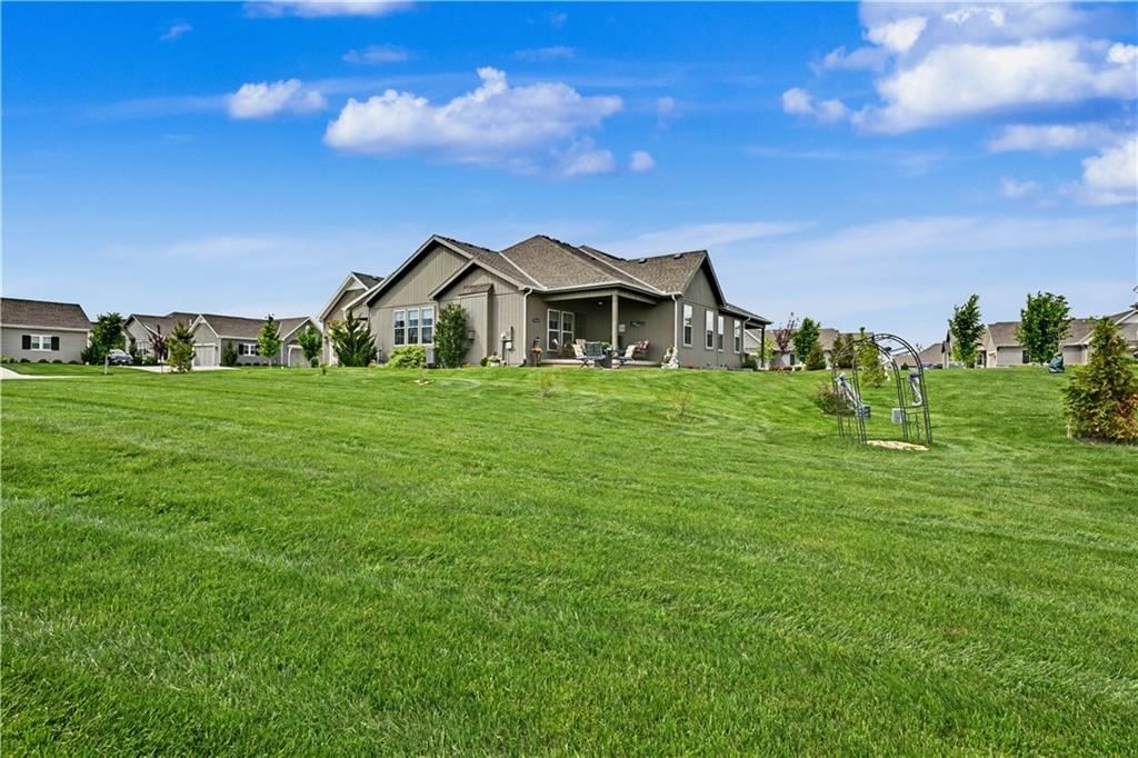 21909 W 82nd Terrace — photo 32
